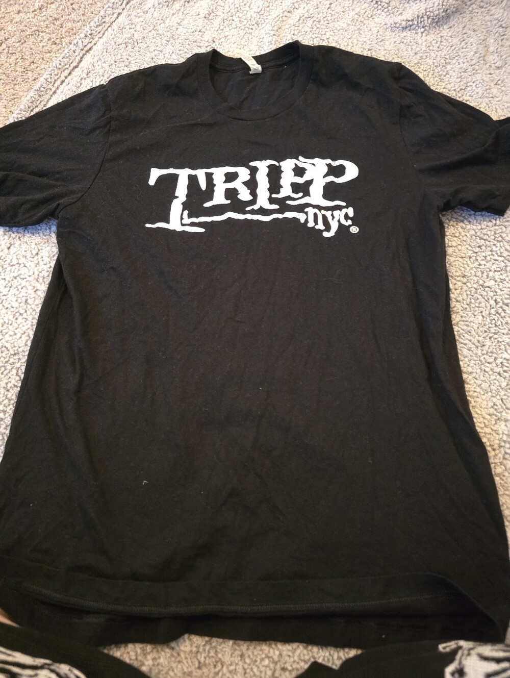 NWOT Tripp NYC L Black White Logo Graphic Tee